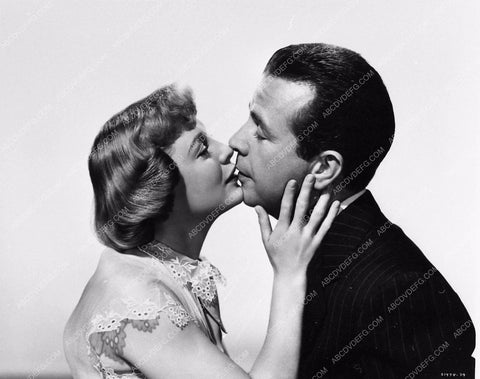 June Allyson Dick Powell kissing Reformer and the Redhead 1213-33