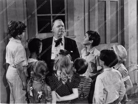 W.C. Fields entertains the kids in The Bank Dick photo 1220-17