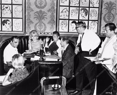 Kim Novak Ernest Borgnine Director Robert Aldrich Peter Finch Gabriele Tinti 1306-32