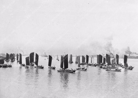 boats Chinese junks in a river in China 1309-06