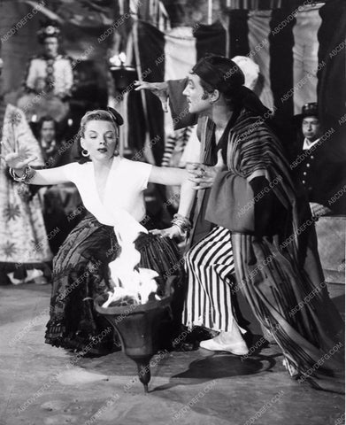 Judy Garland dance sequence 1318-35