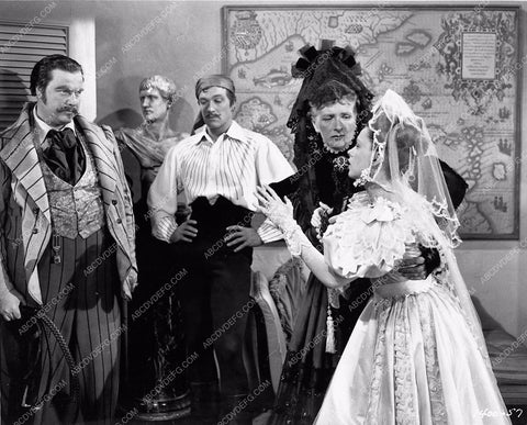 Judy Garland Walter Slezak film The Pirate 1333-36