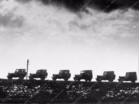 c 1952 Jeeps in Korean War 1365-17