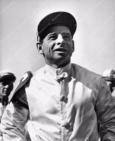 horseracing jockey Johnny Longden cool sports photo 1390-34