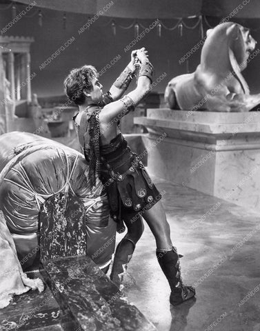 Henry Wilcoxin early film Cleopatra 1434-36