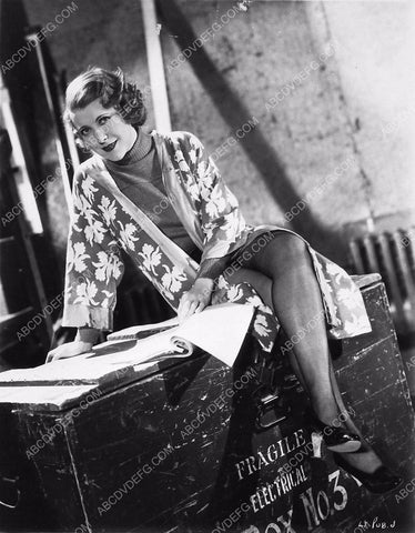 candid Ruth Chatterton on set reading script film Lilly Turner 1482-23
