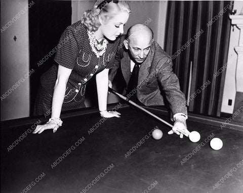 Mary Beth Hughes Charles C Peterson Pete Smith short subject Here's Your Cue 1483-32