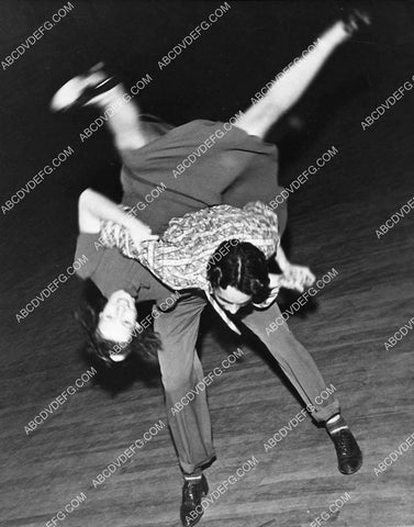 American dance some kids doing the Jitterbug 1499-32