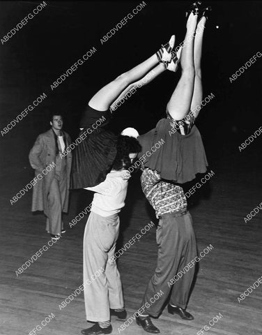 American dance some kids doing the Jitterbug 1499-33