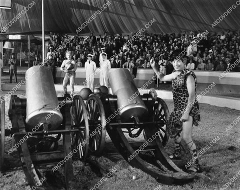 Harpo Marx ready to fire the cannon film At the Circus 1509-27