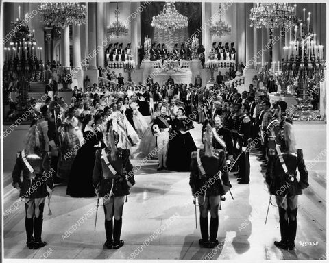 Nelson Eddy and cast film Maytime 1535-03