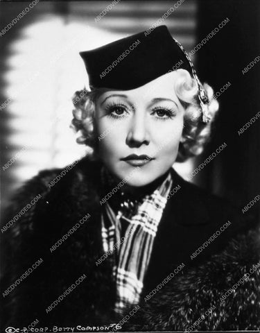 athletic Milton Sills on the handball court 1565-26