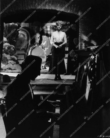 Louis Jourdan Leslie Caron film Gigi 1580-08