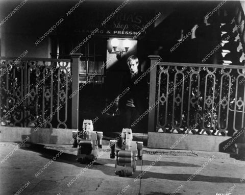 David McCallum and some cool robots TV The Man from U.N.C.L.E. 1580-14
