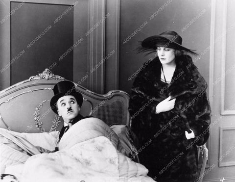 Charlie Chaplin Edna Purviance silent film The Idle Class 1598-09
