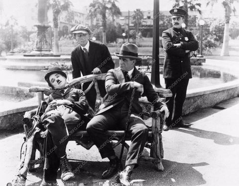 Charlie Chaplin Mack Swain silent film The Idle Class 1598-10