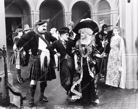 Charlie Chaplin silent film The Idle Class 1598-18