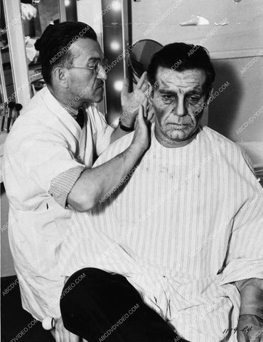 Anne Nagel helps LonChaney Jr w a cigarette on set film Man Made Monster 1625-34