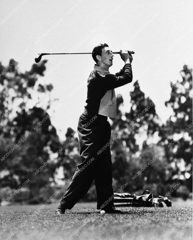 candid Ray Bolger out on the golf course 1626-21