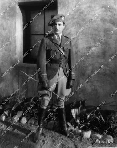 champion bowler Andy Varipapa gives Sally Payne some tips short Set 'Em Up 1632-14