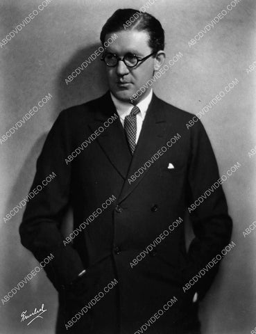 candid Marion Davies does some exercises with the ball outdoors 1660-10