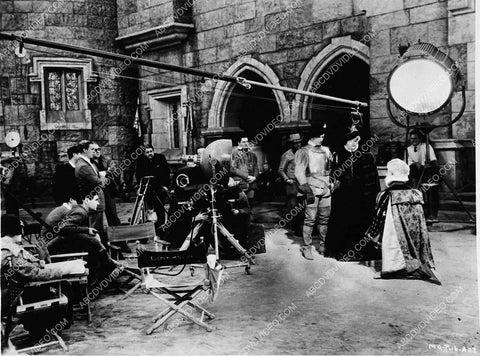 candid Marion Davies does some exercises with the ball outdoors 1660-12