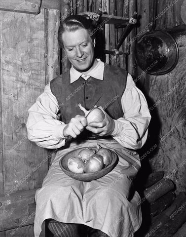 candid Nelson Eddy peeling onions behind the scenes MGM 1674-33