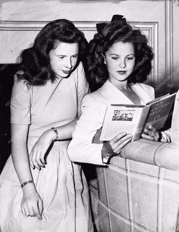 candid Shirley Temple and stand in? behind the scenes 1684-07