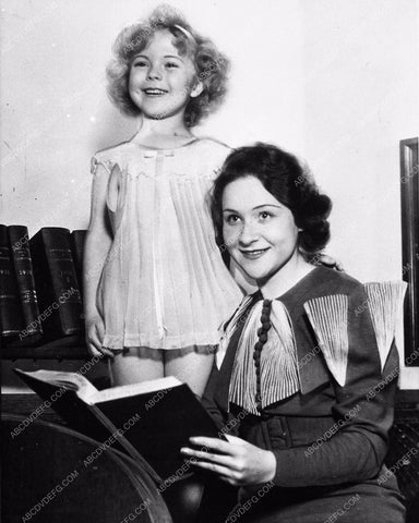 candid Shirley Temple Sylvia Froos behind the scenes Stand Up & Cheer 1684-10