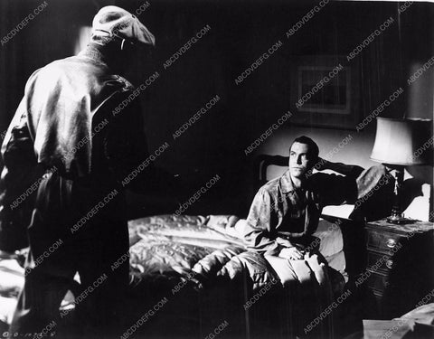 Chester Morris as Boston Blackie 1684-26