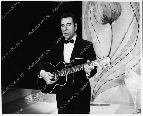 Bob Hope and Frank Sinatra do radio broadcast 1731-26