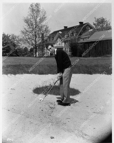 Nick Lucas gets to try his sand wedge on the golf course 1732-02