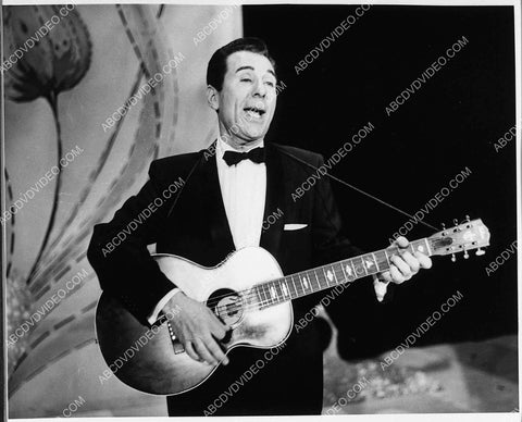Nick Lucas and his guitar TV Patti Page Show 1732-04