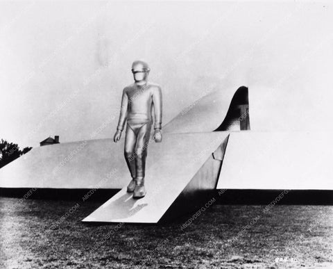 Klaatu and Gort original sci-fi film Day the Earth Stood Still 1774-10