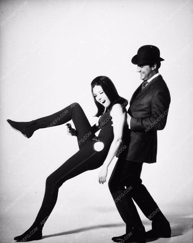 Diana Rigg Patrick MacNee The Avengers TV 1853-18
