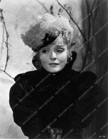 Anna Sten in fashionable hat portrait photo 1857-23
