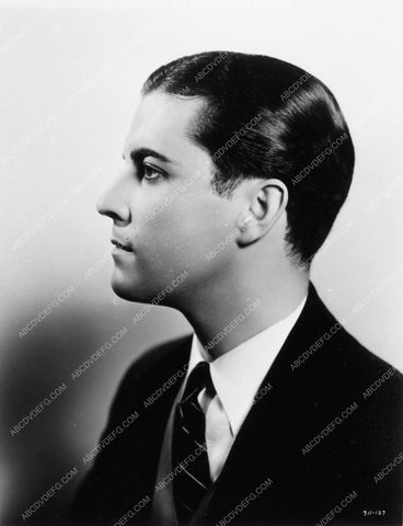 Ramon Novarro profile portrait 1860-14