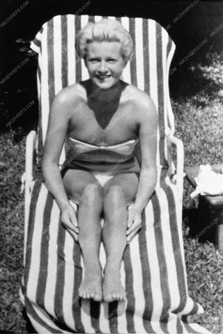 Lana Turner in bathsuit candid at home 1894-32
