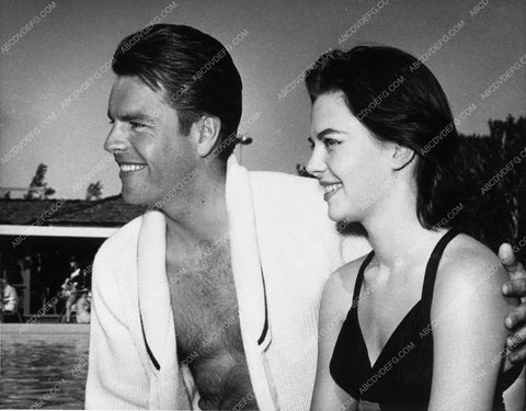 candid shirtless Robert Wagner Natalie Wood a day at the pool 1902-27