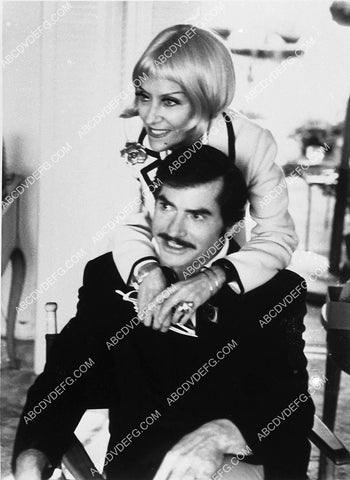 candid Gloria Swanson w blonde hair and friend 1904-06