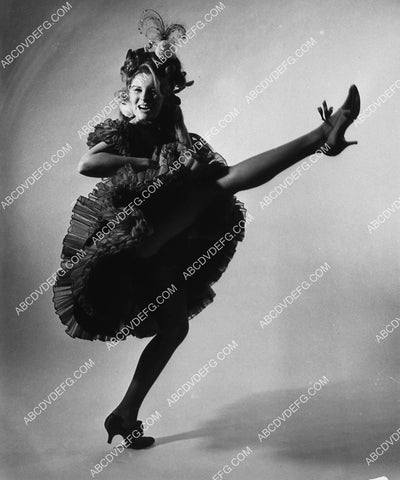 sexy Ann-Margret showing some leg 1908-35