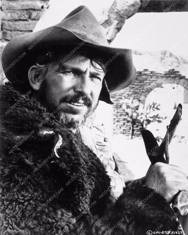 Slim Pickens goes western 1970-31