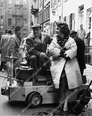 director Daniel Mann & Elizabeth Taylor on set film Butterfield 8 1974-05