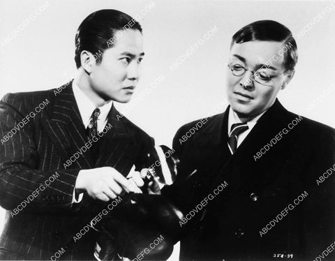Keye Luke Peter Lorre film Mr Moto's Gamble 1979-14