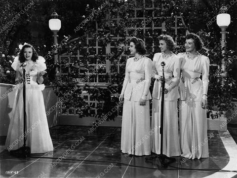 The andrews Sisters Gloria jean film What's Cookin 1854-24