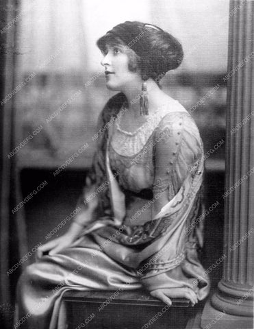 Catherine Calvert portrait 2051-30