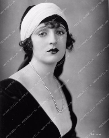 Carmel Myers portrait silent era with pearls 2062-14