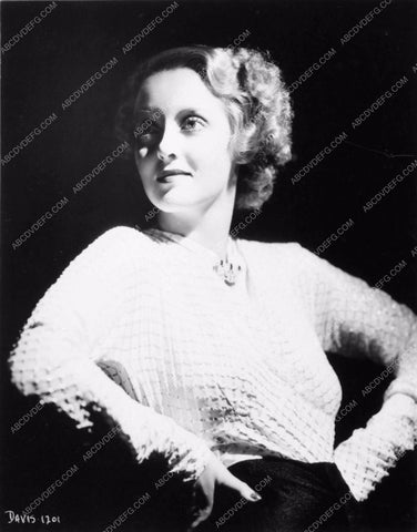 sassy Bette Davis portrait 2088-13