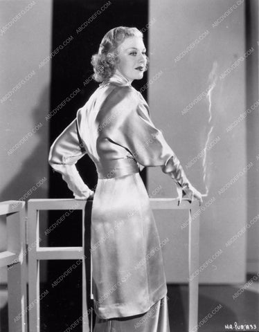 Ginger Rogers full length fashion shot 2088-24