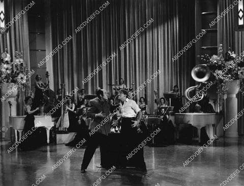 The Ritz Brothers film Sing Baby Sing 2121-05